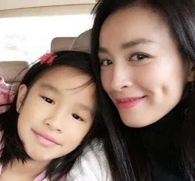 女儿的孩子是外孙还是外甥
，外婆叫女儿的孩子叫外甥还是外孙？图1