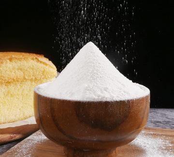 蛋糕粉可以代替低筋面粉吗
，想做蛋糕，可没有低筋面粉了。用普通面粉代替做出来会蓬松么?玉米淀粉是生粉么?或是玉米粉？图2