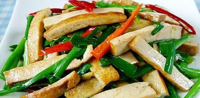 豆腐干配什么菜炒
，新鲜豆腐干怎么炒才好吃？图2