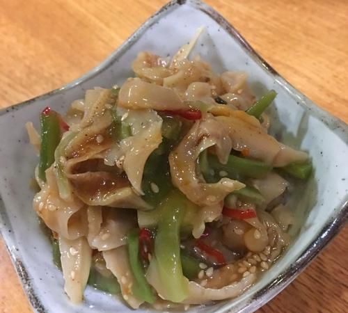 裙边是什么食物
，长江鳖有什么特点？图1