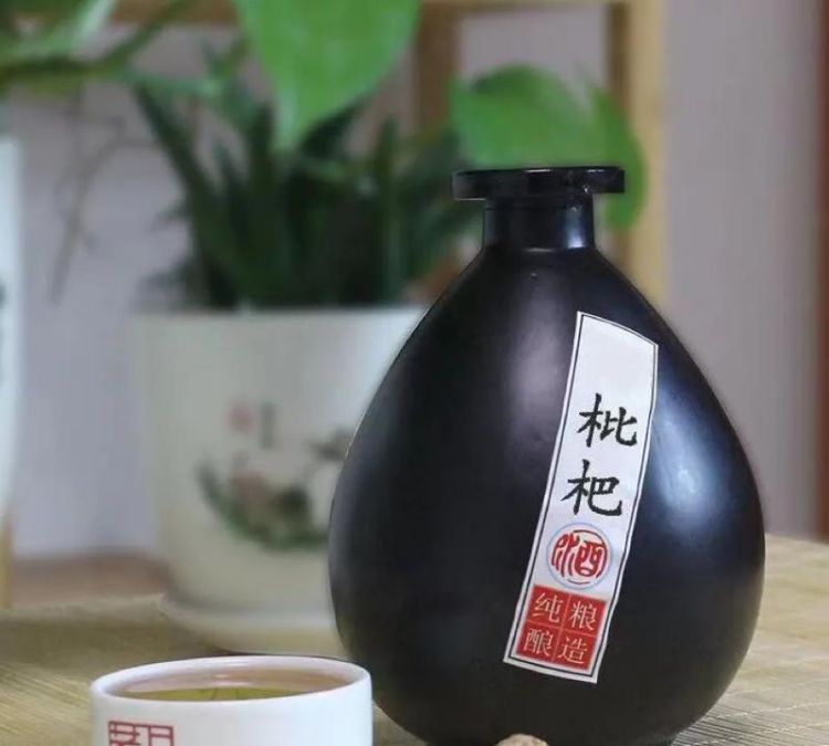 怎么泡枇杷酒
，怎样泡枇杷果？图2