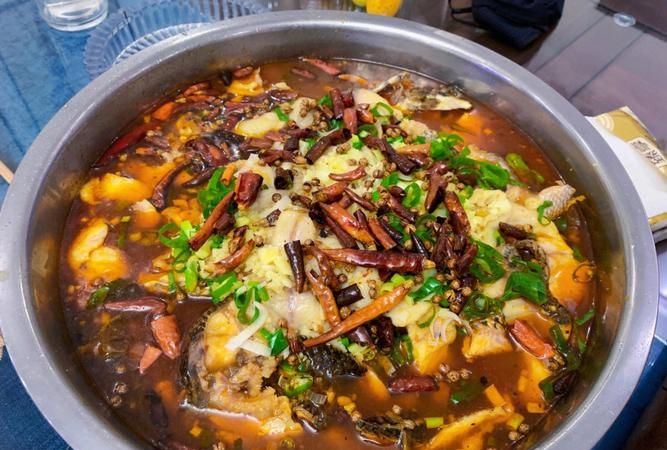 美食   鱼
，万强美食藤椒鱼底料的制作？图1