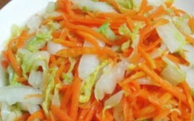 卷白菜跟胡萝卜怎么炒
，素三鲜，白菜，胡萝卜青椒怎么调饺子馅？