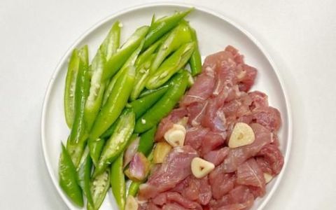 炒瘦肉怎么处理
，公猪肉怎么处理最好吃？