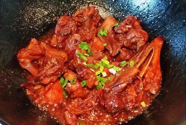 泡姜炒鸭肉怎么做好吃吗
，鸭肉焖什么比较好吃？图9